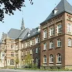 Collegium Leoninum Szálloda Bonn