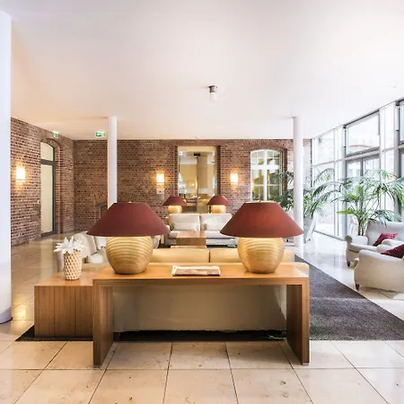 Collegium Leoninum 4*