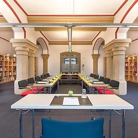 Collegium Leoninum Hotell