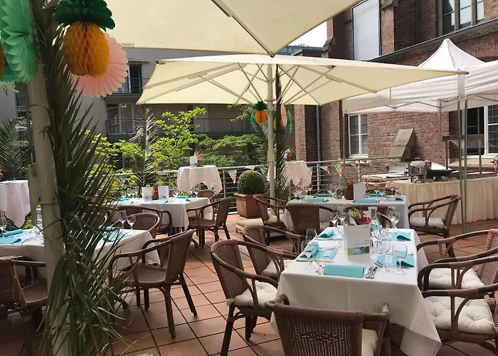 Collegium Leoninum Hotell 4*